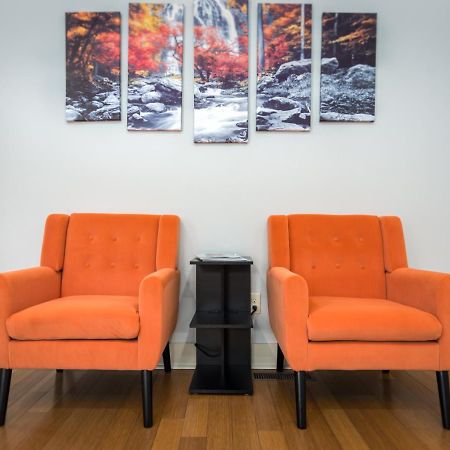 Amazing Downtown Location For Groups! Villa Little Rock Bagian luar foto