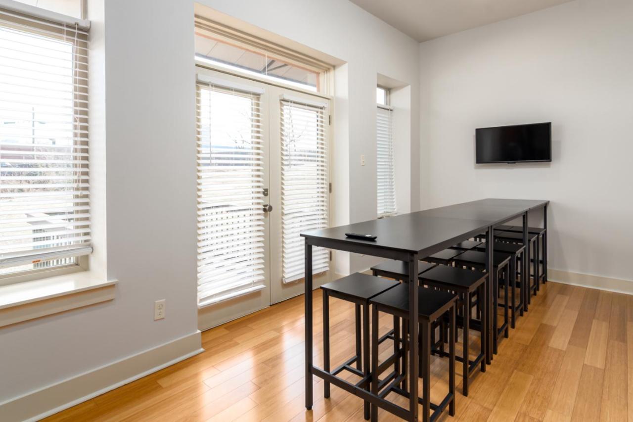 Amazing Downtown Location For Groups! Villa Little Rock Bagian luar foto